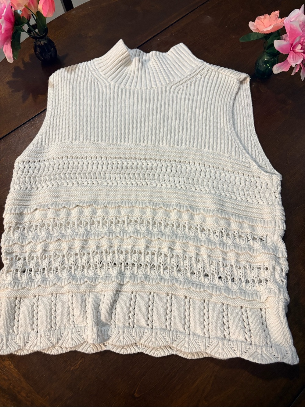 Abercrombie & Fitch Cream Textured Open Knit Mock Neck Sweater Vest